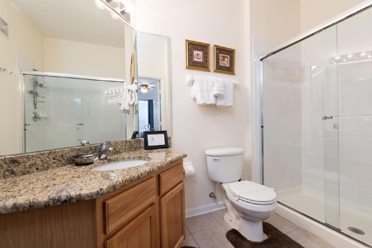 Luxurious Condo - Just 2 Miles From Disney #404 Orlando Kültér fotó