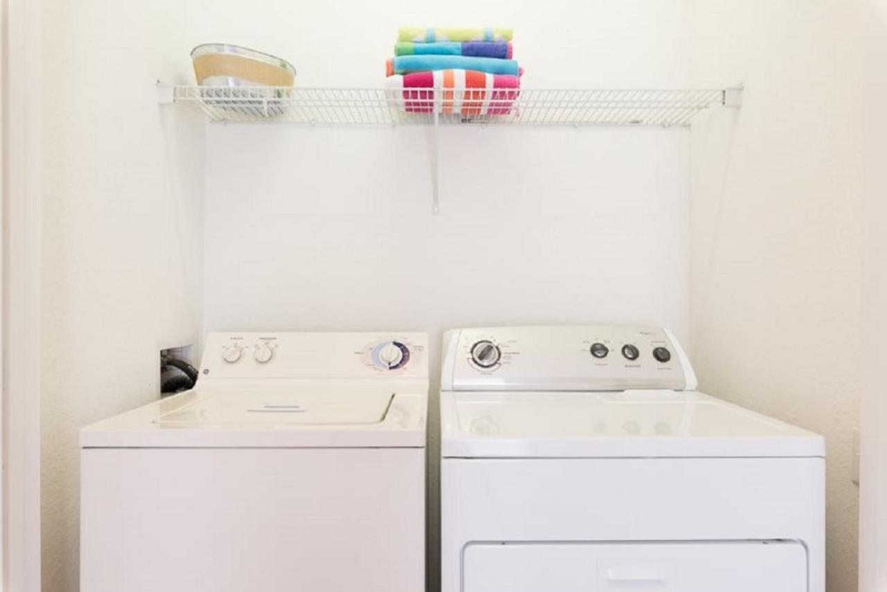Luxurious Condo - Just 2 Miles From Disney #404 Orlando Kültér fotó